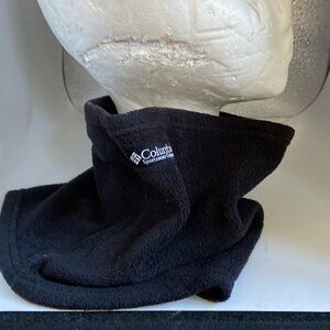 Columbia neckband NWOT black one size